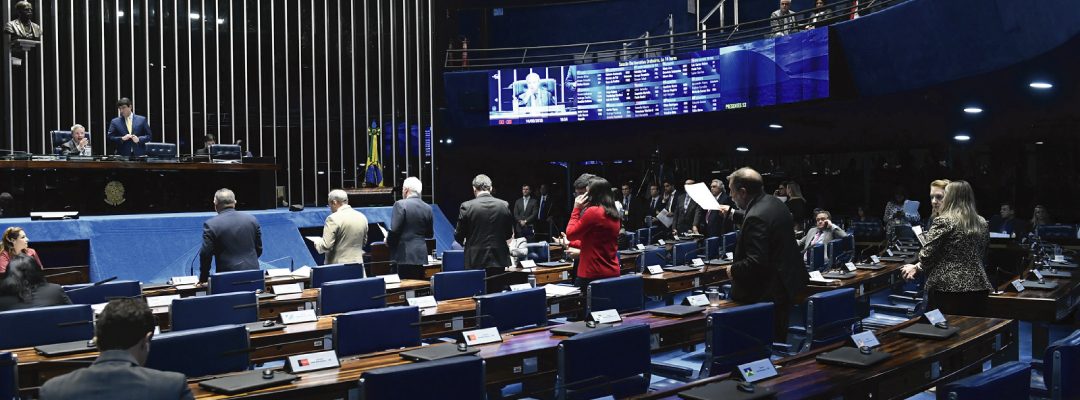 Senado aprova projeto em favor da OAB