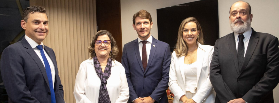 APPE se reúne com a senadora Teresa Leitão