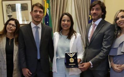 Diretoria participa de entrega de Medalha