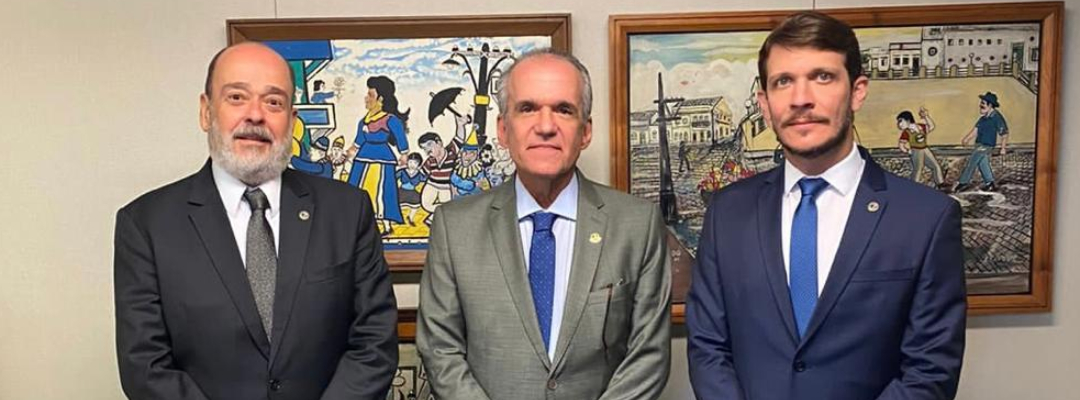 APPE visita senador Fernando Dueire